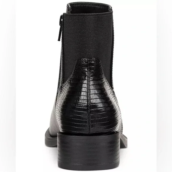 Style & Co
Women's Edwinaa Gore Booties BRAND NEW IN BOX‼️ Size 8M Color Black - Picture 2 of 16